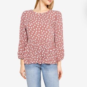 Abercrombie 3/4 Pink Polka-Dot Trapeze Blouse with matching Scrunchie 💕🌸